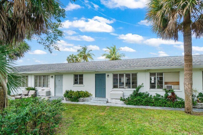 Primary Photo - 211 Sunrise Ave