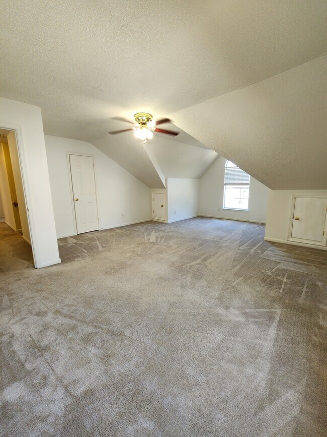 Building Photo - 276 Weatherford Way
