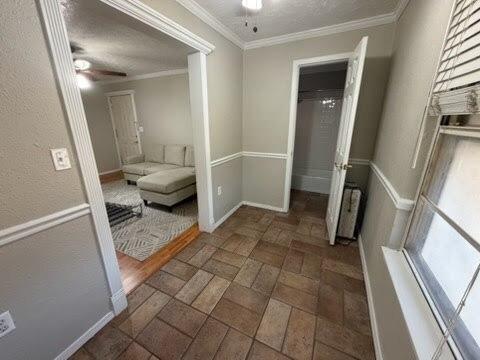 Building Photo - 117 N University Dr