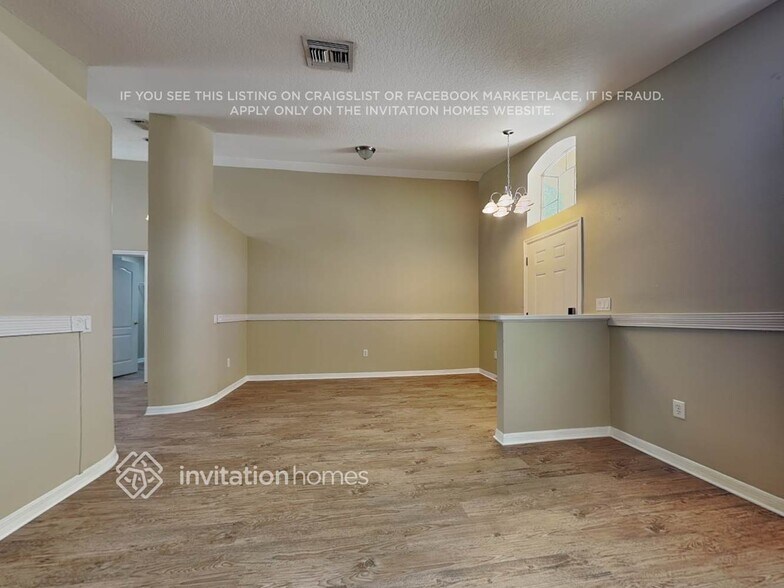 Building Photo - 3430 Golden Eagle Dr