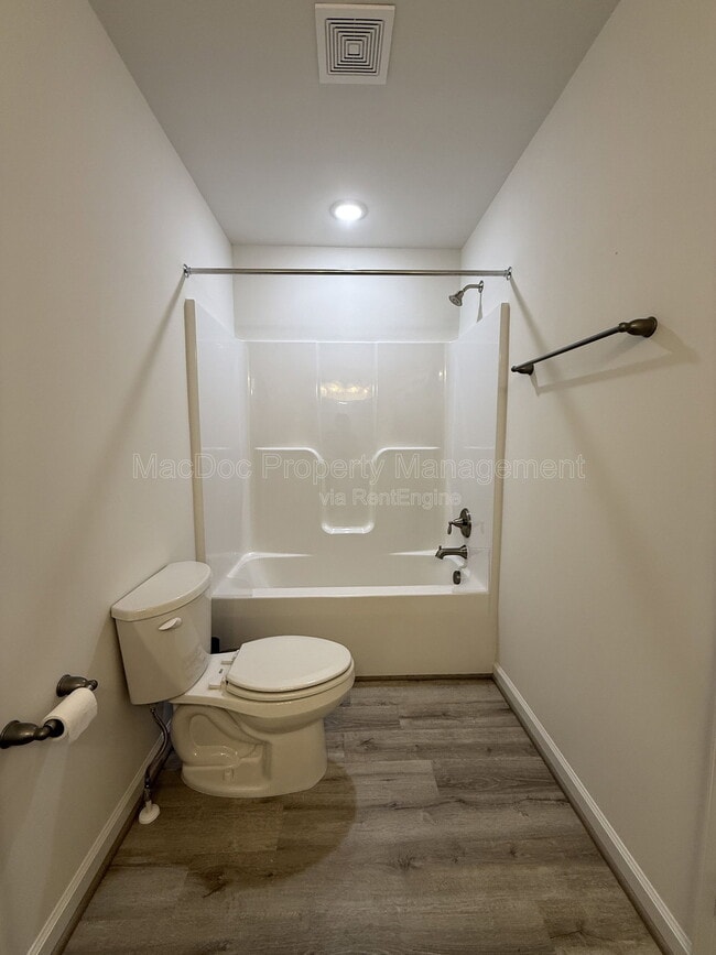 Building Photo - 990 Ebb Tide Dr