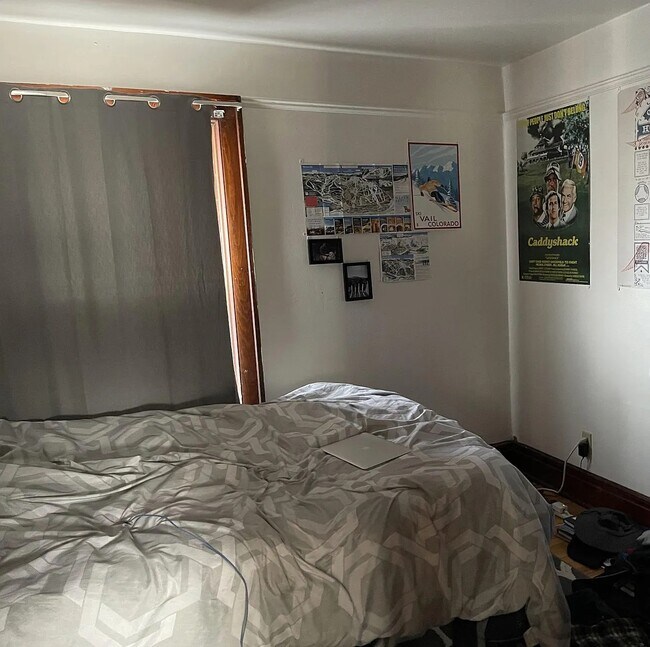 Building Photo - 1008 W Huron St