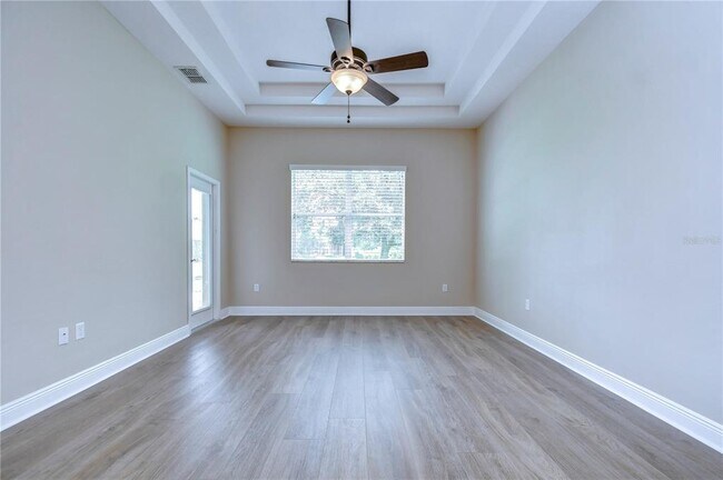 Building Photo - 3341 Grassglen Pl