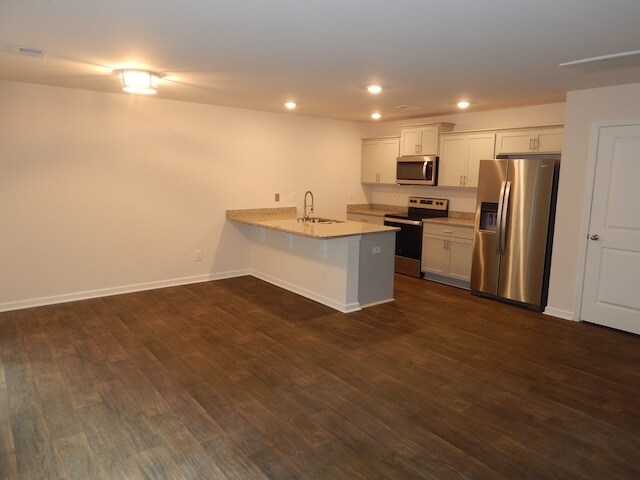 Building Photo - 207 Oakmont Valley Trl