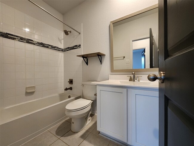 Building Photo - 411 Alaska Cedar Dr