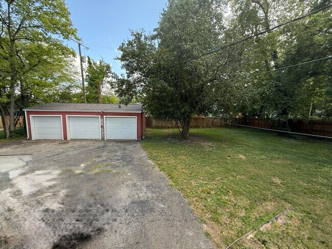 Building Photo - 114 Morningside Dr