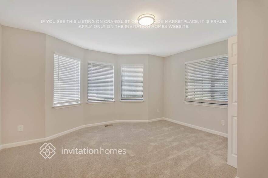 Building Photo - 2811 Dunwood Ln