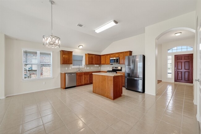 Building Photo - 9830 Lynette Falls Dr