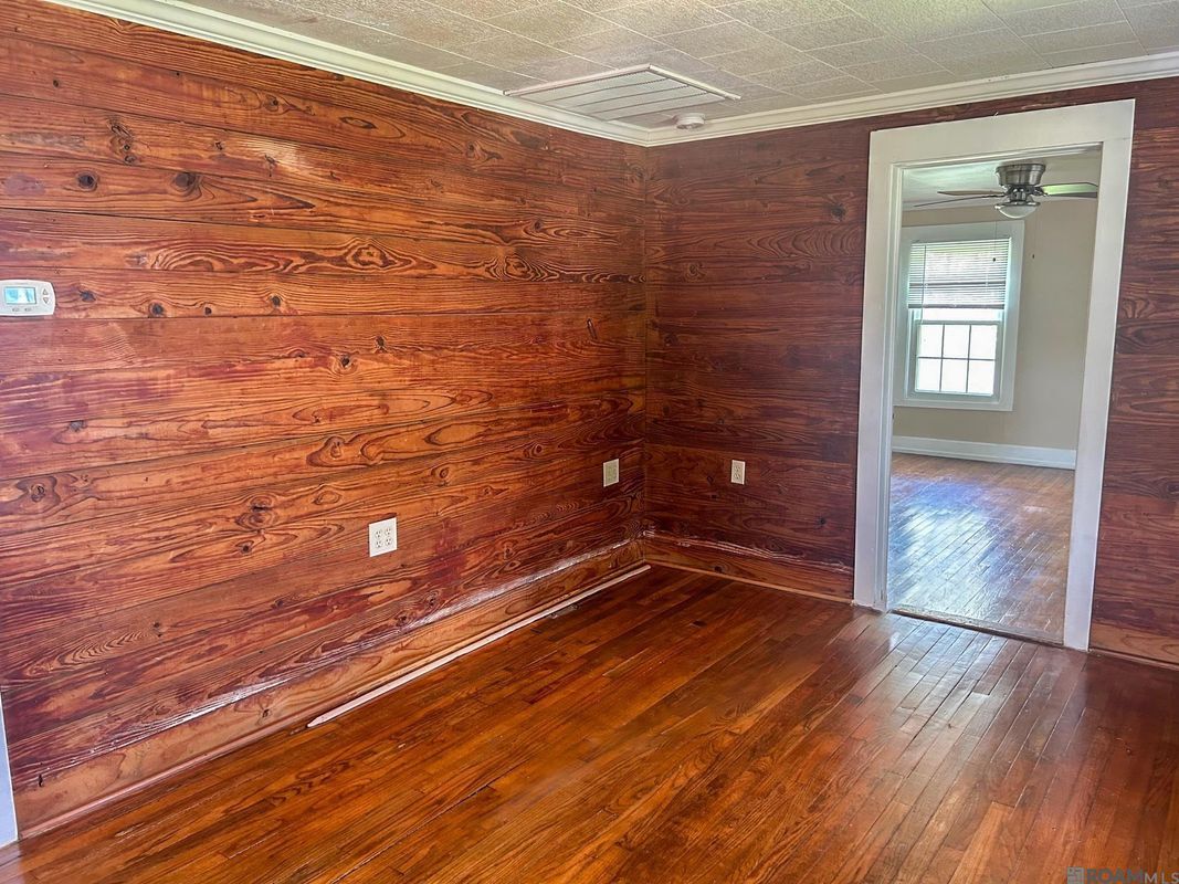 Building Photo - 30184 Smith Dr