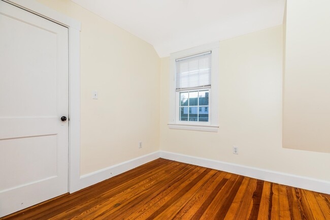 Building Photo - 79 Porpoise Way