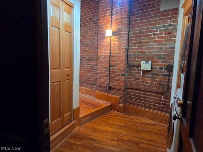 Building Photo - 1667 E 40th St