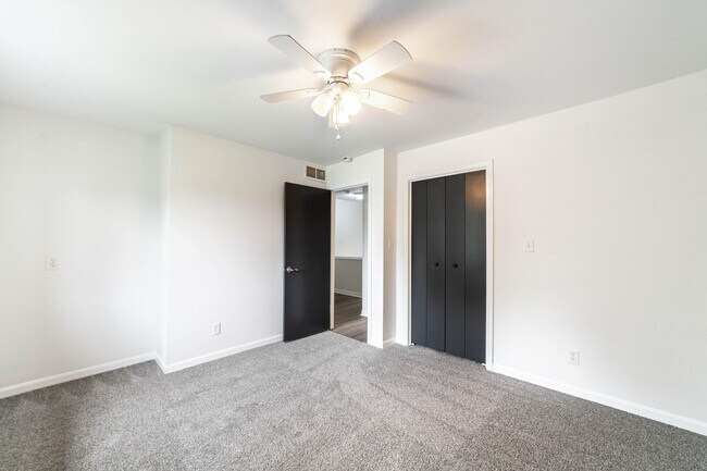 Building Photo - 201 Briarcrest Ct