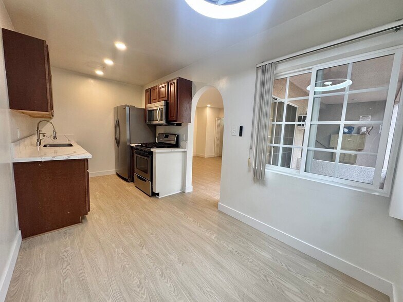 Building Photo - 3608 Keystone Av