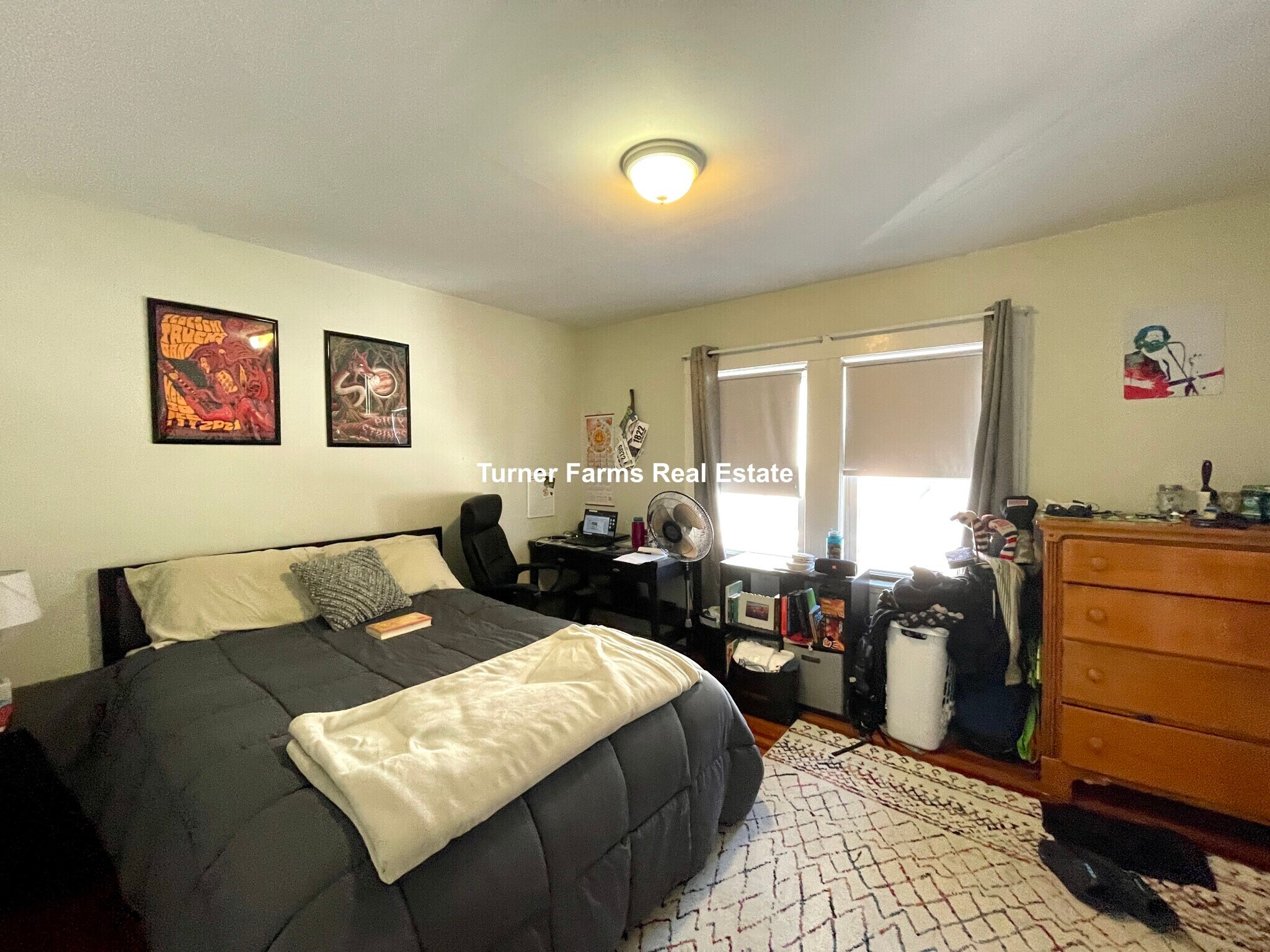 Building Photo - 10 Evergreen Ave