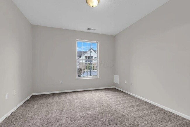 Building Photo - 773 Hidden Springs Dr