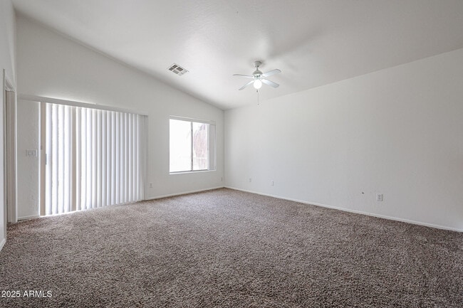 Building Photo - 453 N 105th Pl