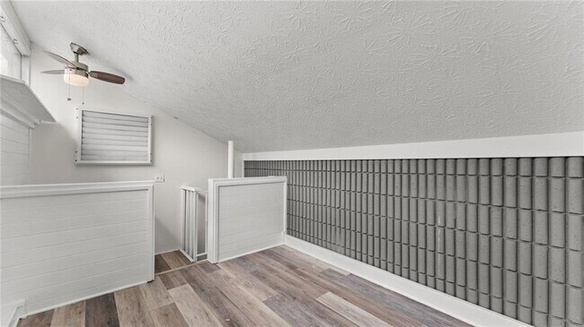 Building Photo - 216 Goshen Ln
