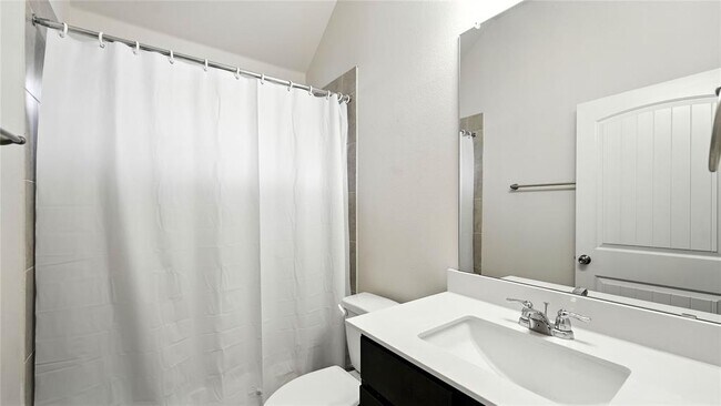 Building Photo - 490 Nautical Lp