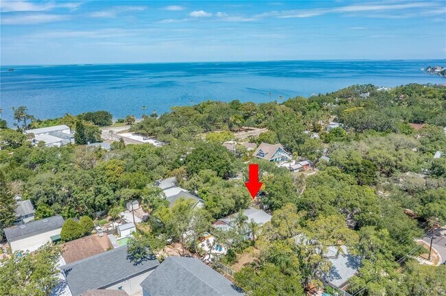 Building Photo - 513 Crystal Beach Ave
