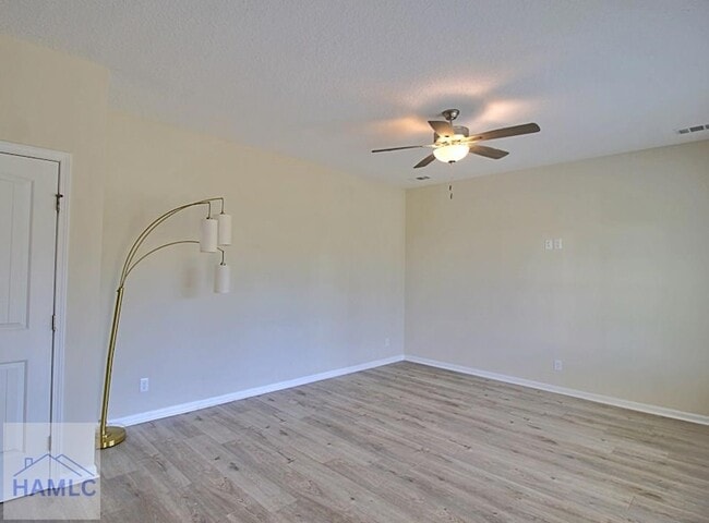 Building Photo - 260 Whippoorwill Wy NE