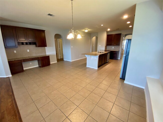 Building Photo - 19907 Kiawah Dr