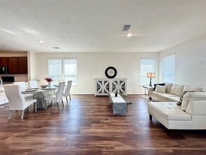 Building Photo - 2034 Domeniko Dr