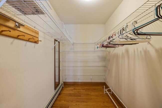 Building Photo - 29 Ox Plow Ln