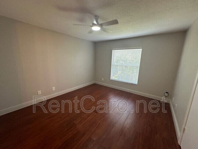 Building Photo - 13959 Timberland Dr