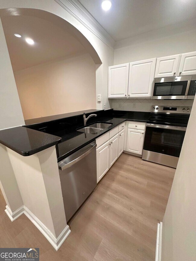 Building Photo - 1222 Westchester Ridge NE