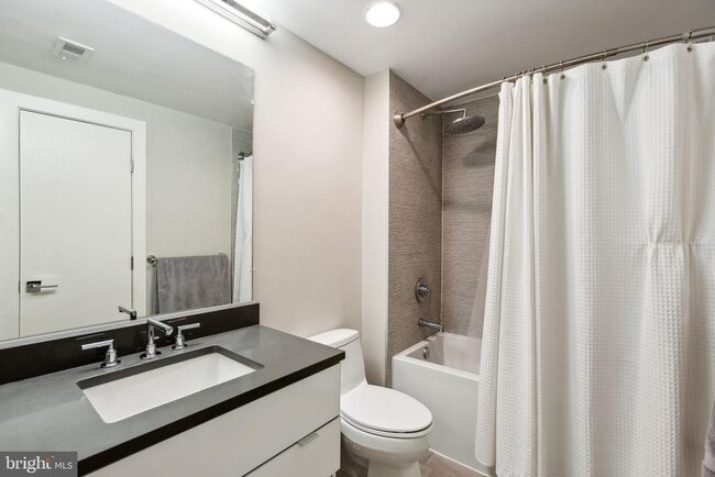 Building Photo - 1311 13th St NW