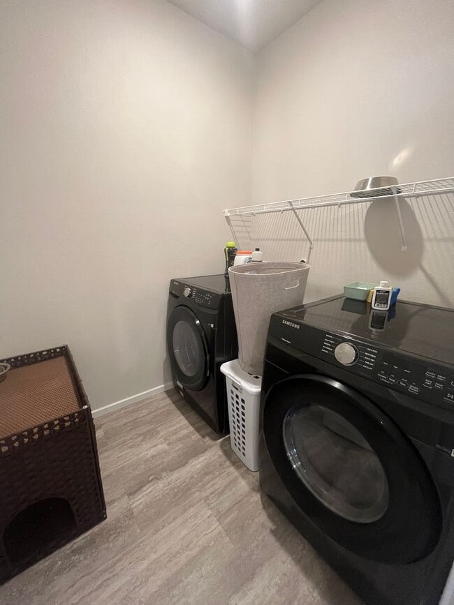 Building Photo - 3-Bedroom 2-Bathroom home in Lowell