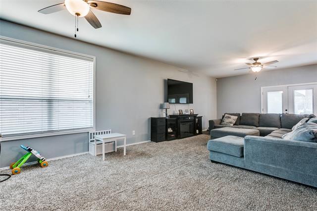 Building Photo - 5404 Thornbush Dr