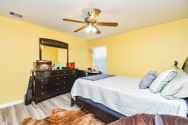 Building Photo - 2206 Rocky Hollow Ln