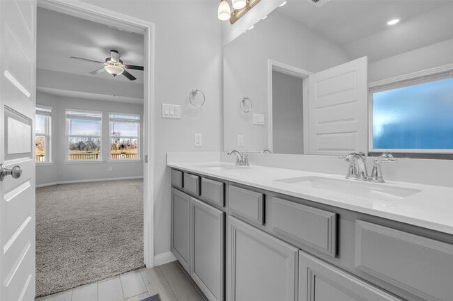 Building Photo - 1202 Oak Barrel Run