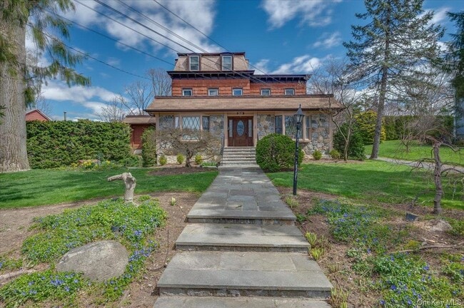 Building Photo - 319 Union Ave