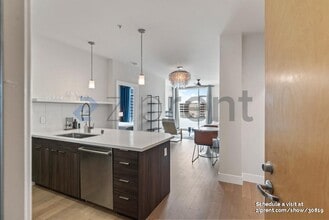 Building Photo - 901 Jefferson St