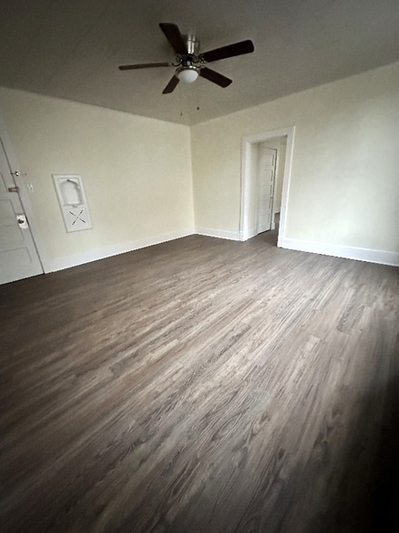 Building Photo - 25 W Chestnut St