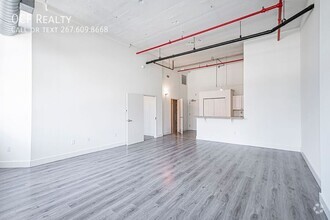 Building Photo - Beautiful Renovated Northern Liberties Loft