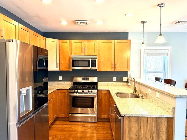 Building Photo - 4 Woodworth St