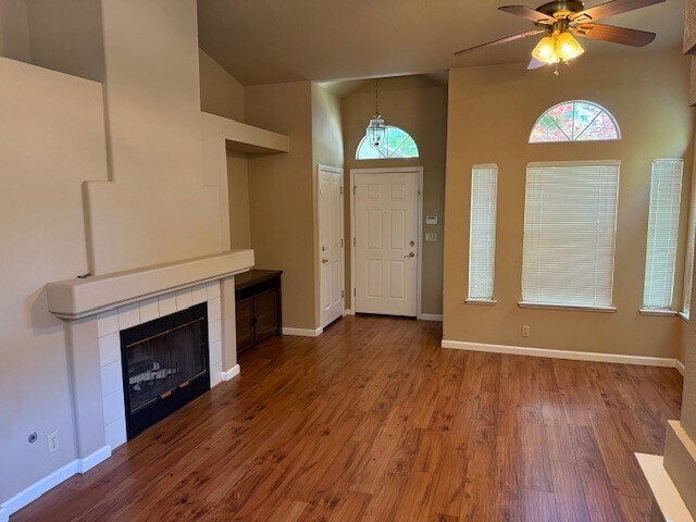 Building Photo - 2440 Julliard Cir