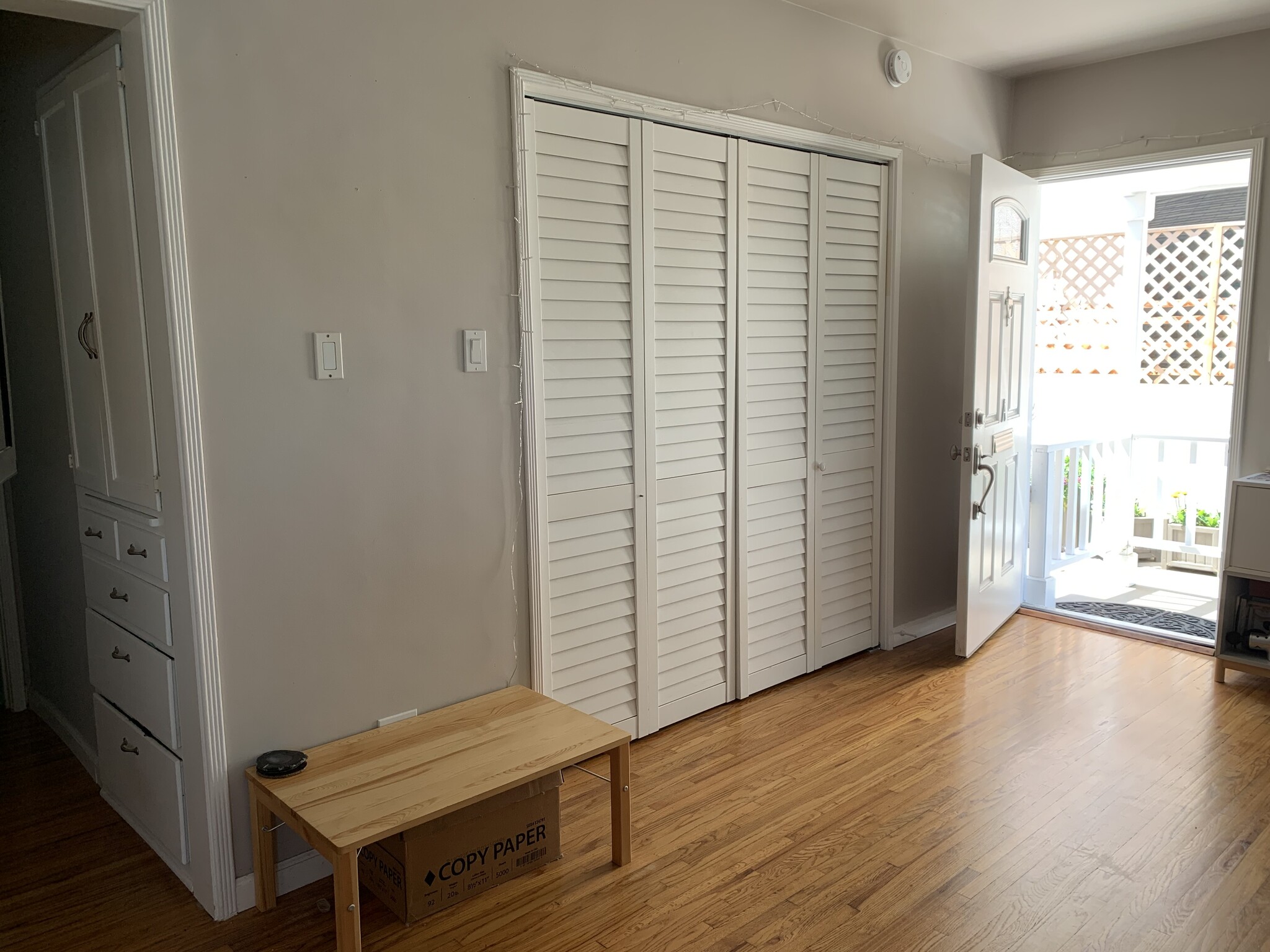 10' Closet - 1242 24th St