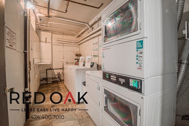 Building Photo - 974 S Gramercy Pl