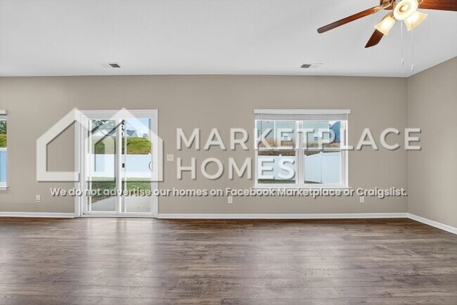 Building Photo - 559 Cliff St