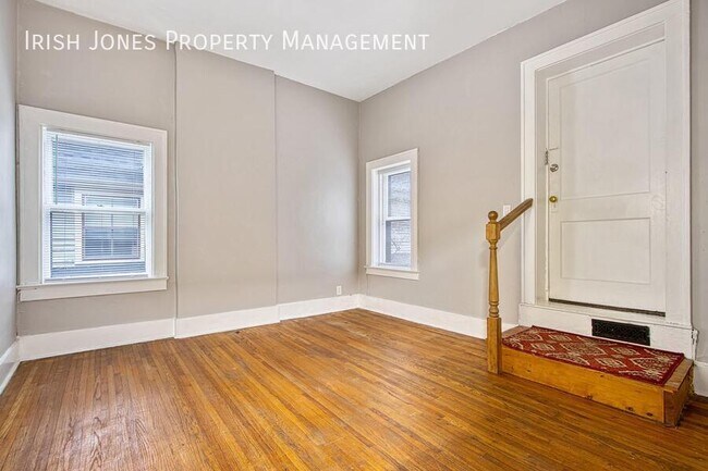 Building Photo - 62 Park St