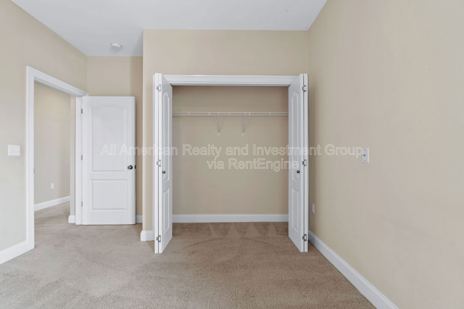 Building Photo - 130 Alicia Dr