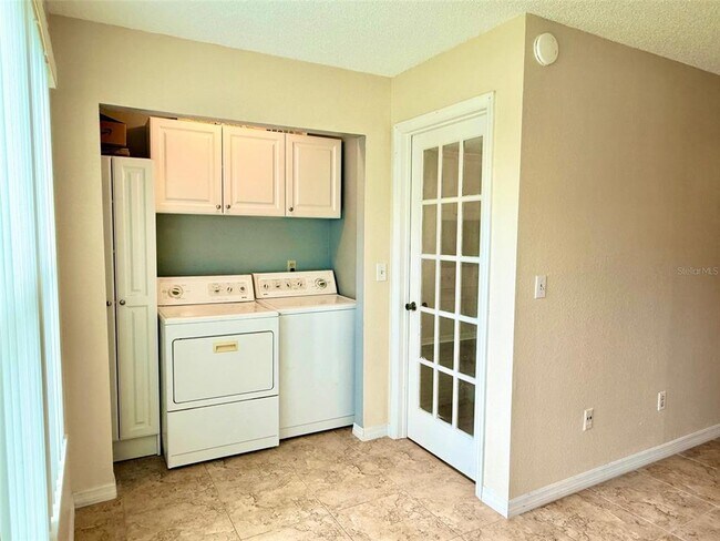 Building Photo - 5773 Gatlin Ave