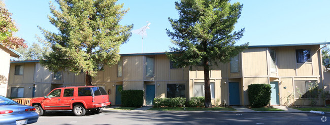 Primary Photo - Rock Creek Townhomes