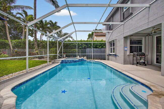 Building Photo - 3738 Old Lighthouse Cir