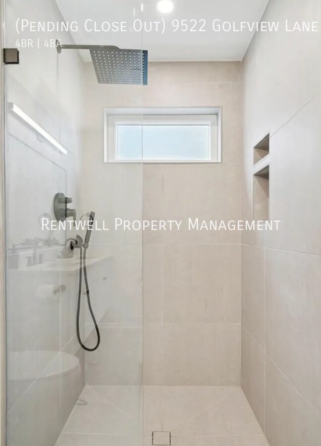 Building Photo - 9522 Golfview Ln