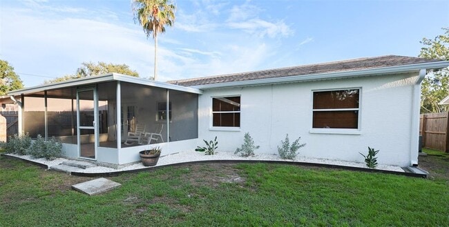Building Photo - 2540 Elderberry Dr